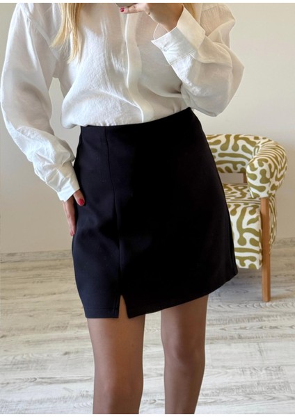 Yırtmaçlı Siyah Şort-Etek fiyatları