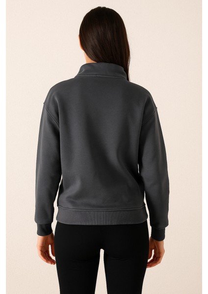 Dik Yaka Sweatshirt modelleri