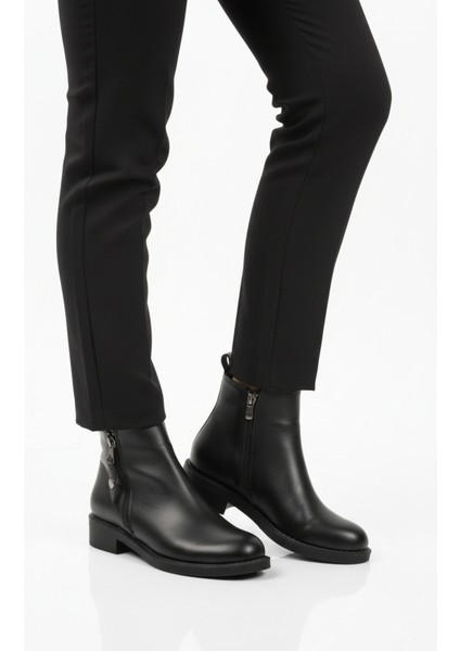 Siyah Cilt Polarlı Kaymaz Taban Kadın Topuklu Bot 224581 Z