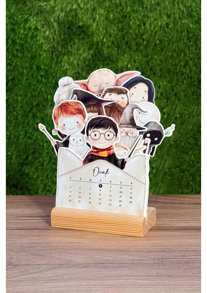 Harry Potter Temalı Ahşap Standlı Masa Takvimi 2026 Masa Takvimi fiyatları