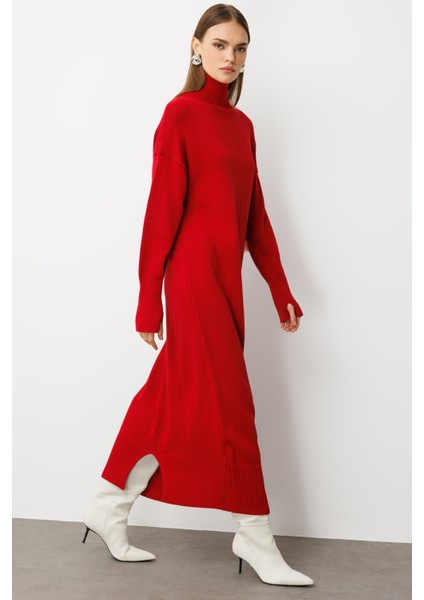 Oversize Dik Yaka Kırmızı Uzun Kalın Triko Elbise fiyatları
