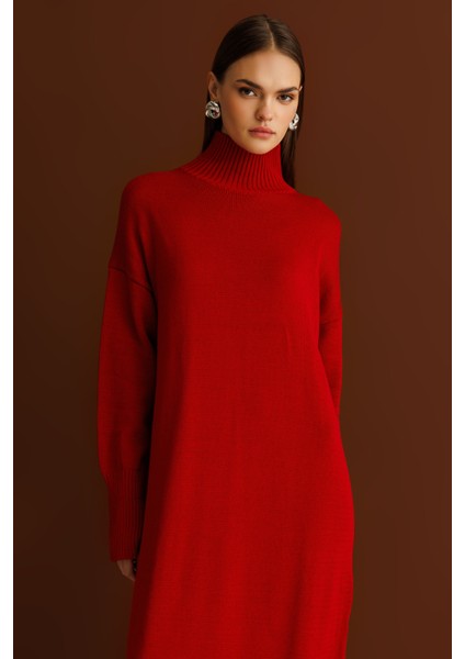 Oversize Dik Yaka Kırmızı Uzun Kalın Triko Elbise fırsatları