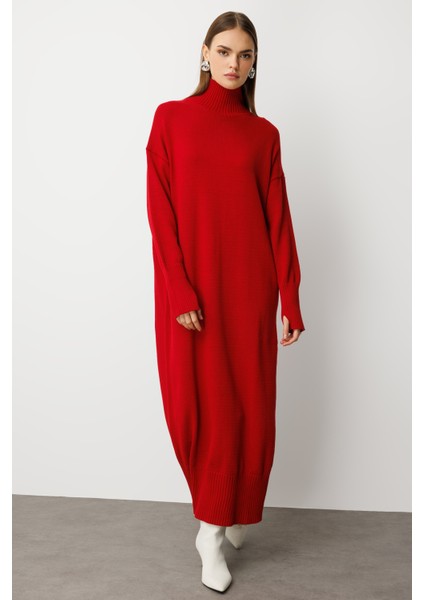 Oversize Dik Yaka Kırmızı Uzun Kalın Triko Elbise indirimleri