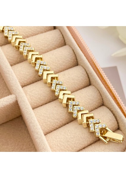 Kadın Bileklik V Model Bileklik Taşlı Vip Seri 14AYAR Gold 19 cm