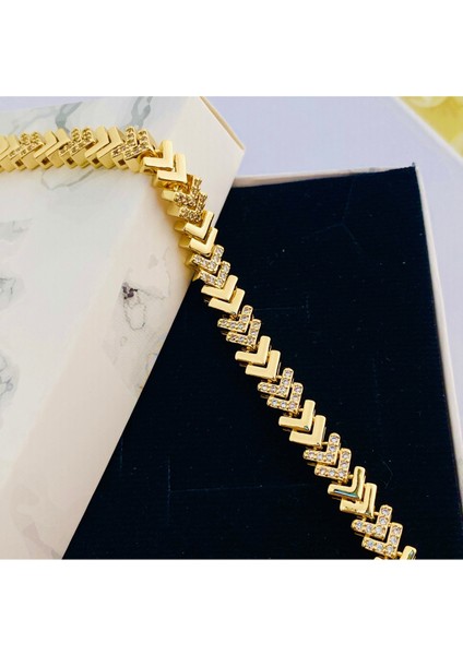 Kadın Bileklik V Model Bileklik Taşlı Vip Seri 14AYAR Gold 19 cm
