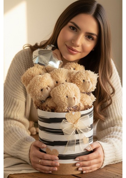 Premium Silindir Hediye Kutusunda, Kalpli Balonlu 6’lı Taba Ayıcık Buketi, Öğretmenler Günü Hediyesi - Sınıf Öğretmenine Hediye