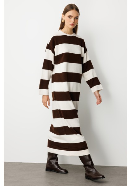 Oversize Ekru Kahverengi Çizgili Uzun Kalın Triko El fiyatları