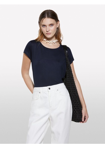 Viskoz Karışımlı Bisiklet Yaka Regular Fit T-Shirt Kadın Lacivert T-Shirt - 325P3Z12L107O fırsatları