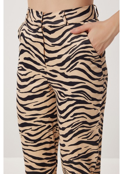 Desenli Saten Yüzeyli Ceket Pantolon Takım LFG0179 Siyah Bej indirimleri