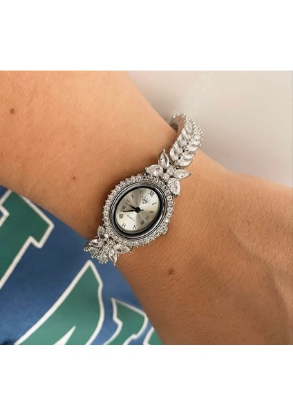 Gümüş Taşlı Bayan Saat