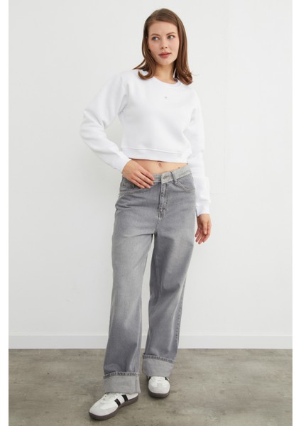 3 Iplik Kalp Aksesuarlı Crop Sweatshirt modelleri