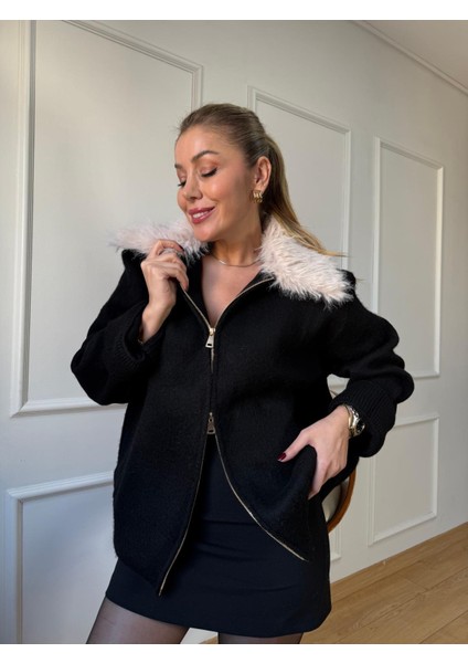 Siyah Yaka Kürklü Şardonlu Hırka