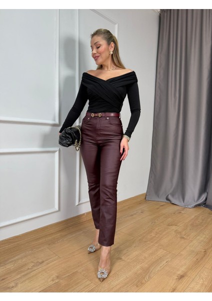 Siyah Çapraz Yakalı Bluz