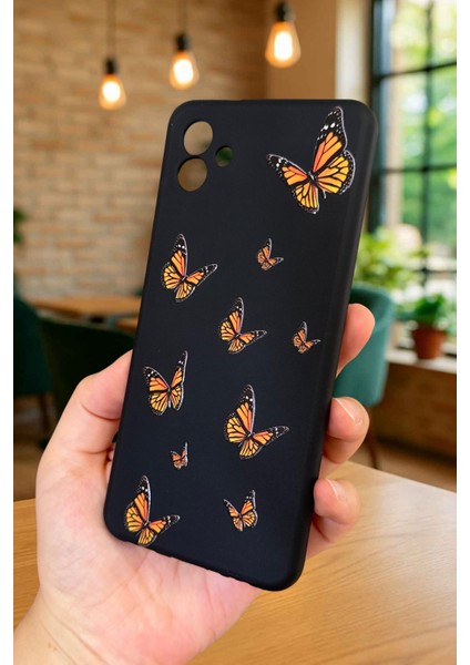 Samsung Galaxy A04 - Turuncu Kelebek Desenli Silikon Darbe Emici Klasik Korumalı Rubber Kılıf modelleri