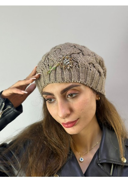 El Örgüsü Taşlı Çiçekli Kadın Bere fiyatları