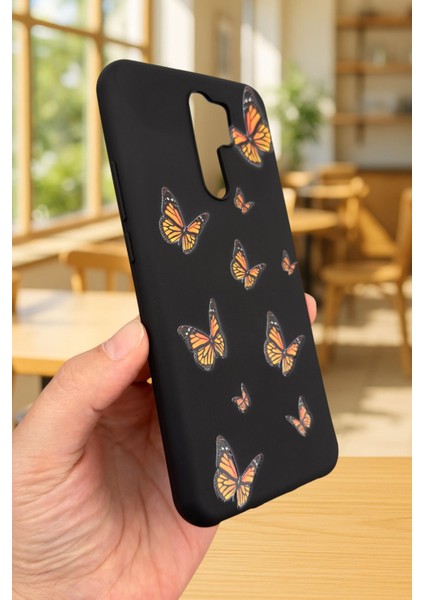 Xiaomi Redmi 9 Uyumlu Turuncu Kelebek Desenli Silikon Darbe Emici Klasik Korumalı Rubber Kılıf modelleri