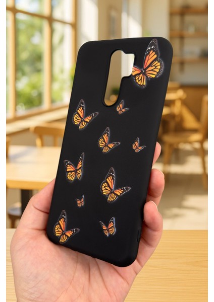 Xiaomi Redmi 9 Uyumlu Turuncu Kelebek Desenli Silikon Darbe Emici Klasik Korumalı Rubber Kılıf fırsatları