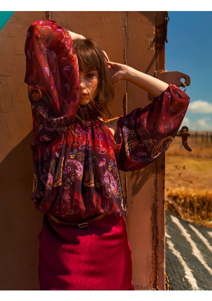 Şal Desenli Omuz Detaylı Bluz fiyatları