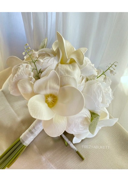 Şakayık Manolya Gelin Buketi fiyatları