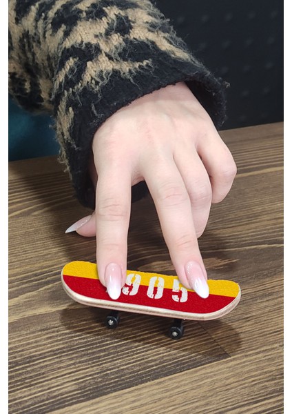 Fan Fingerboard – Sarı Kırmızı Taraftar Parmak Kaykay (9x3 Cm) modelleri