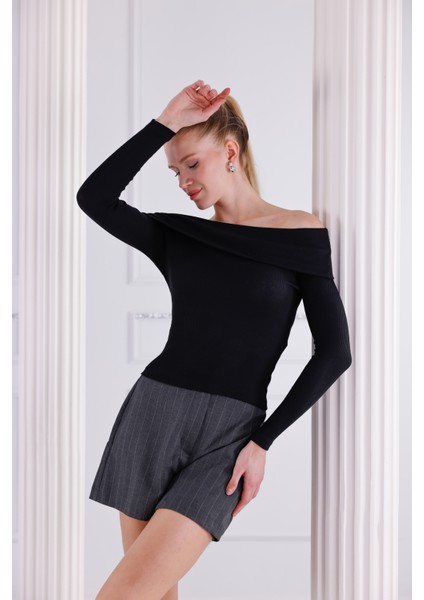 Madonna Yaka Uzun Kollu Fitilli Kadın Bluz