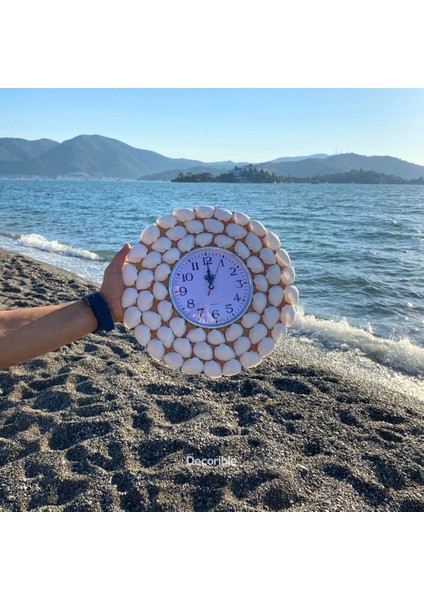Beyaz Deniz Kabuklu El Yapımı Dekoratif Duvar Saati