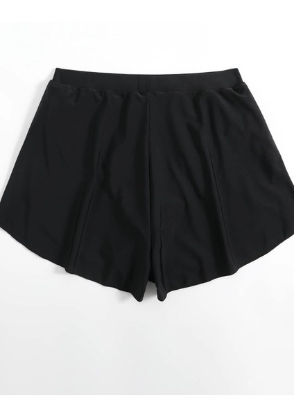 Kadın Siyah Yırtmaçlı Etek Görünümlü Şık Deniz Şortu – Modern ve Şık Tasarım indirimleri