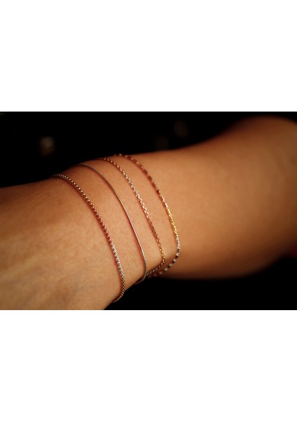 Ince Işık Zincir Kolye fırsatları