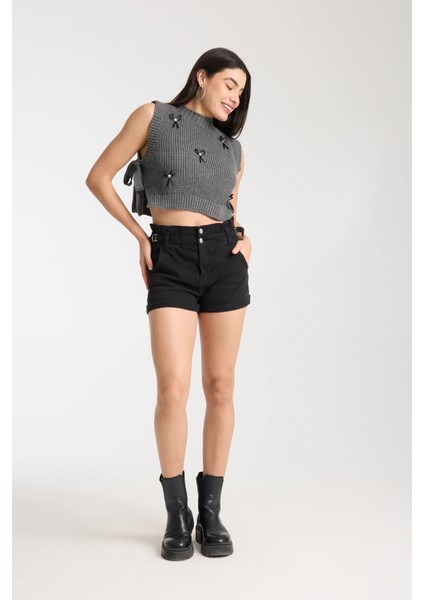 Kurdele Detaylı Triko Crop Süveter