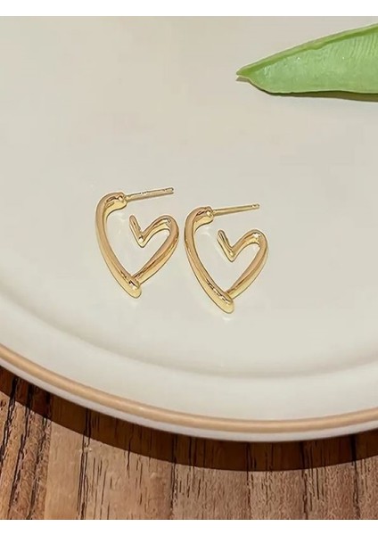 Altın Rengi Kalp Küpe modelleri