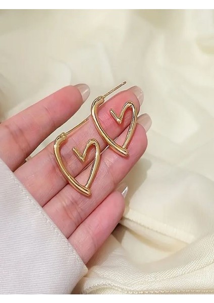 Altın Rengi Kalp Küpe fırsatları