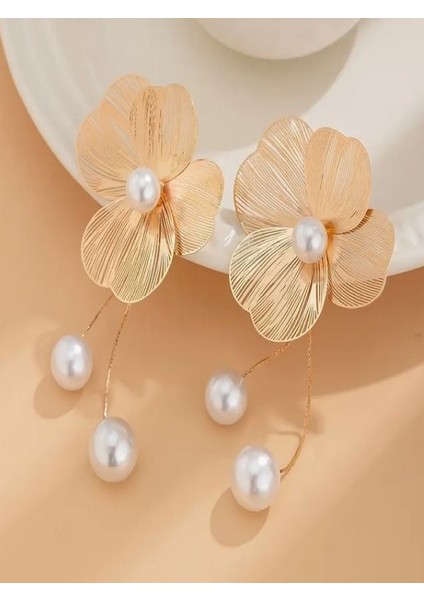 İncili Sallantılı Metal Çiçek Küpe-18K Altın Kaplama modelleri