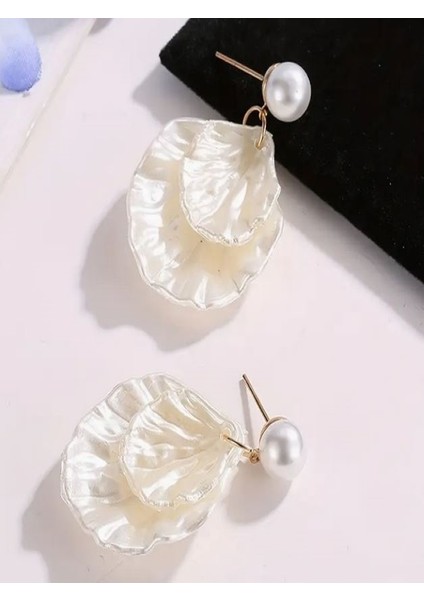 Altın Rengi İğneli Deniz Kabuklu İncili Küpe fiyatları