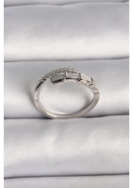 Pirinç Gümüş Renk Zirkon Taşlı Yılan Model Ayarlanabilir Yüzük - Lisinya