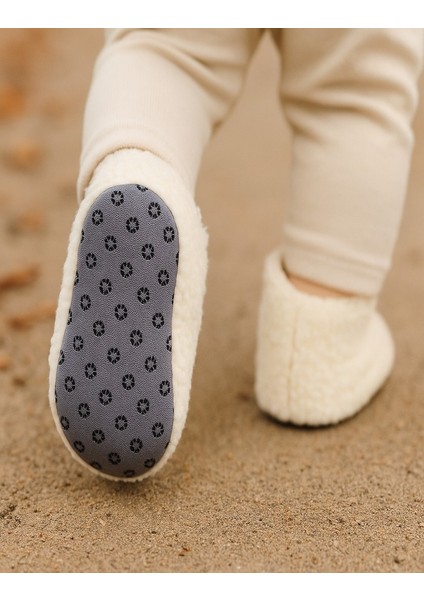 Kaydırmaz Taban, Organik, Pamuk Astarlı, Terletmez, Üşütmez Yılbaşı Temalı Bebek Panduf modelleri