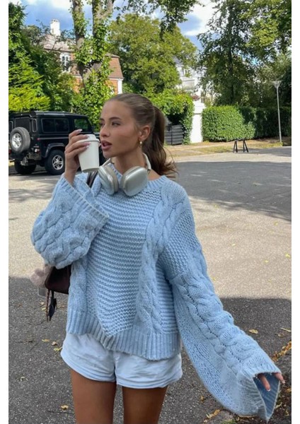 Bebe Mavisi Bisiklet Yaka Örgü Desen Kadın Triko Kazak MG2601