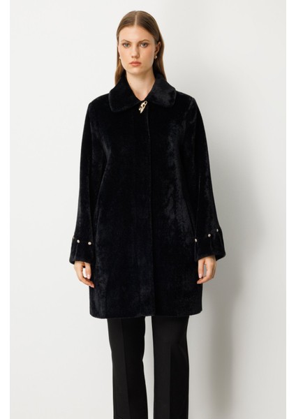 Kadın Büyük Beden Metal Broşlu Peluş Kaban 6331 Siyah fırsatları