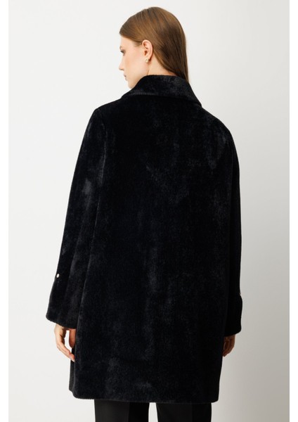 Kadın Büyük Beden Metal Broşlu Peluş Kaban 6331 Siyah indirimleri