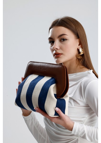 Kadın Lacivert Çizgi Desenli Kanvas Clutch El Çantası modelleri