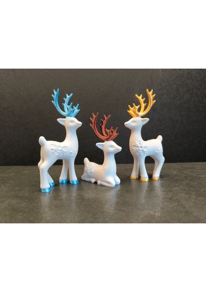 Winter Deer Set – Kar Tanesi Detaylı 3D Geyik Figürleri (3’lü Set)