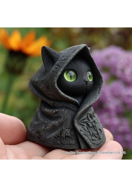 Yuanbao Mysterious Hooded Cat Fiqurine Gotik Siyah Kedi (Yurt Dışından) fiyatları