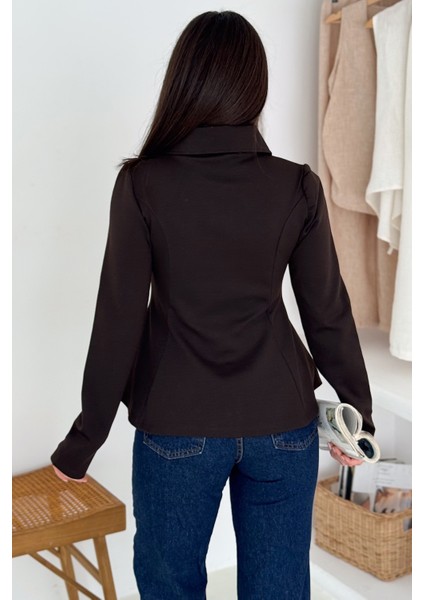 Kadın Altın Düğmeli Peplum Gömlek & Bluz – Güçlü & Şehirli Stil fırsatları