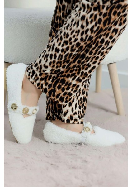 Kadın Inci ve Tuğra Detaylı Peluş Babet - Beyaz - 38 fırsatları