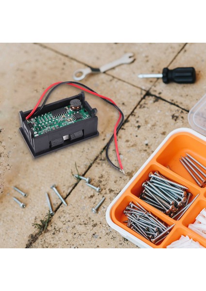 Kırmızı LED Dijital Ekran Voltmetre Mini Voltaj Metre Volt Test Cihaz Paneli Dc 12V Otomobil Motosiklet Araçları USB 5V2A Çıkış 12.6V Pil (Yurt Dışından) fırsatları