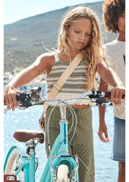 Kız Çocuk 8-18 Yaş Ip Askılı Triko Crop 6040 Yeşil