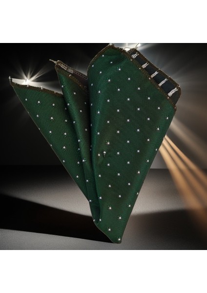 Yeşil Üzeri Beyaz Yeşil Kare Desenli Elegant Jakar Dokuma Cep Aksesuarı Yaka Mendili