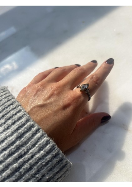 El Işi Tasarım Aquamarin Taşlı Yüzük