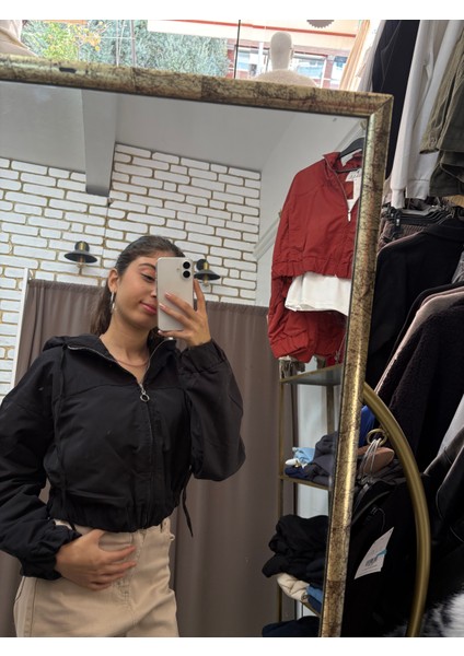 Crop Kapşonlu Ceket