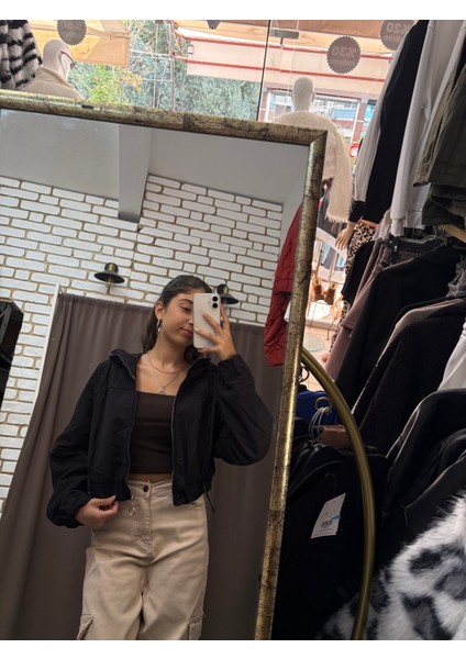 Crop Kapşonlu Ceket fırsatları