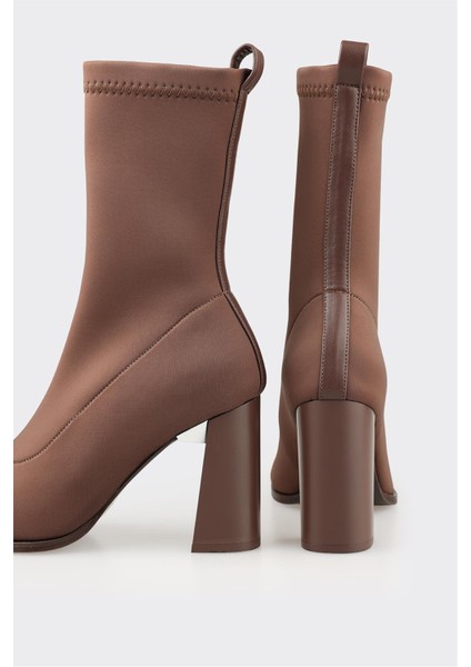 Kahve Kadın Klasik Bot fırsatları